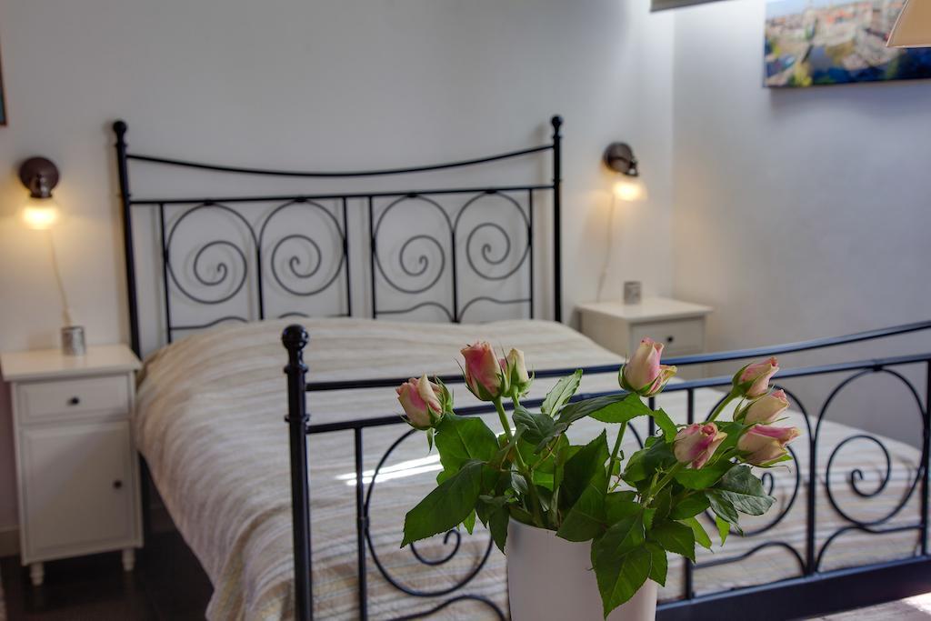 B&B Bed En Beschuit Leida Camera foto
